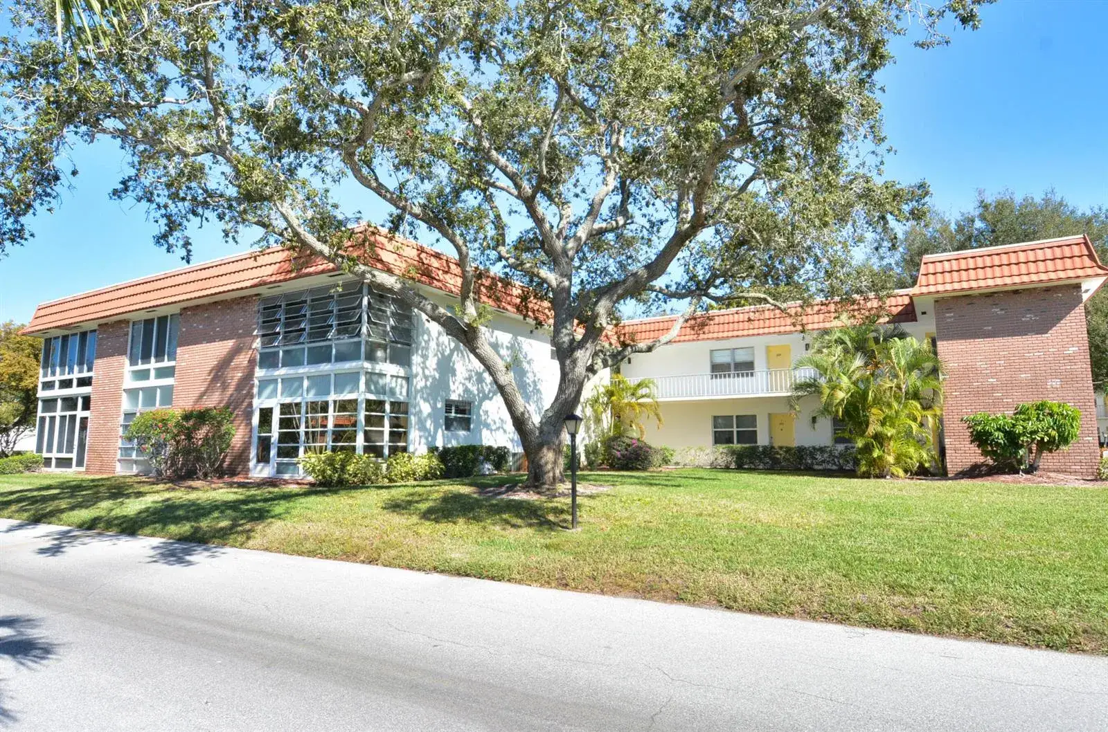 1 bedroom 1 bath Residential for sale at 1225 NW 21st Street # 203, Stuart FL 34994