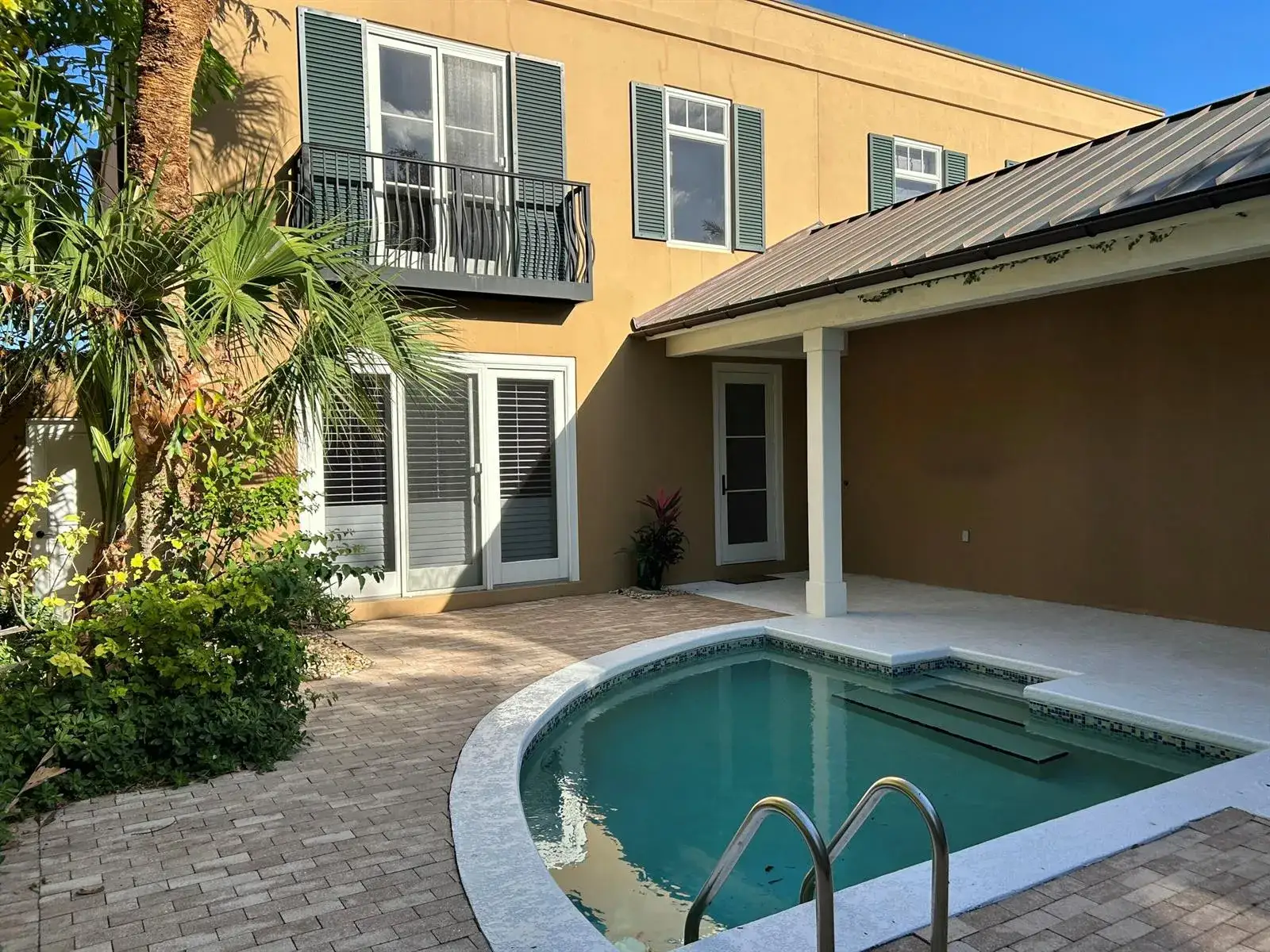 3 bedroom 2 bath Residential Lease for rent at 11627 SE Florida Avenue, Hobe Sound FL 33455