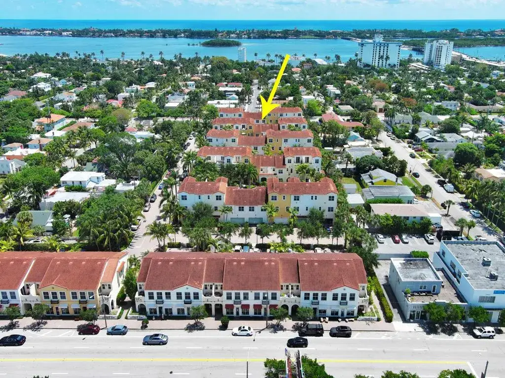 2 bedroom 2 bath Residential for sale at 3673 Historic Lane, West Palm Beach FL 33401