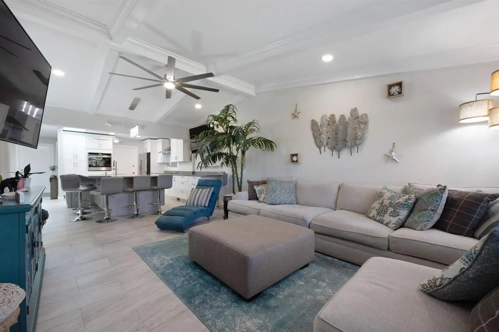 2 bedroom 2 bath Residential for sale at 7 Ridge Pointe Drive # C, Boynton Beach FL 33435