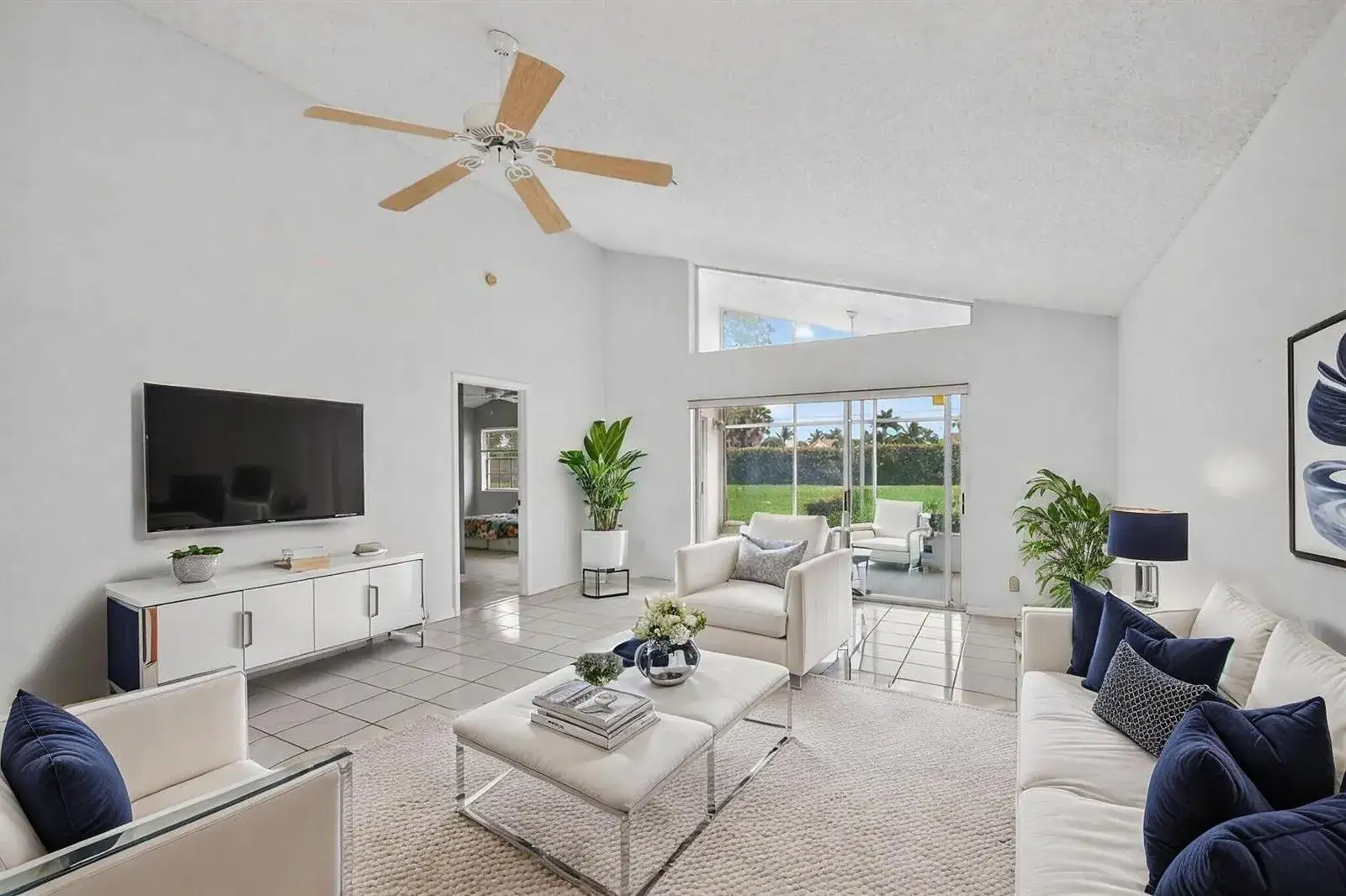 3 bedroom 2 bath Residential for sale at 6121 Bay Isles Drive, Boynton Beach FL 33437