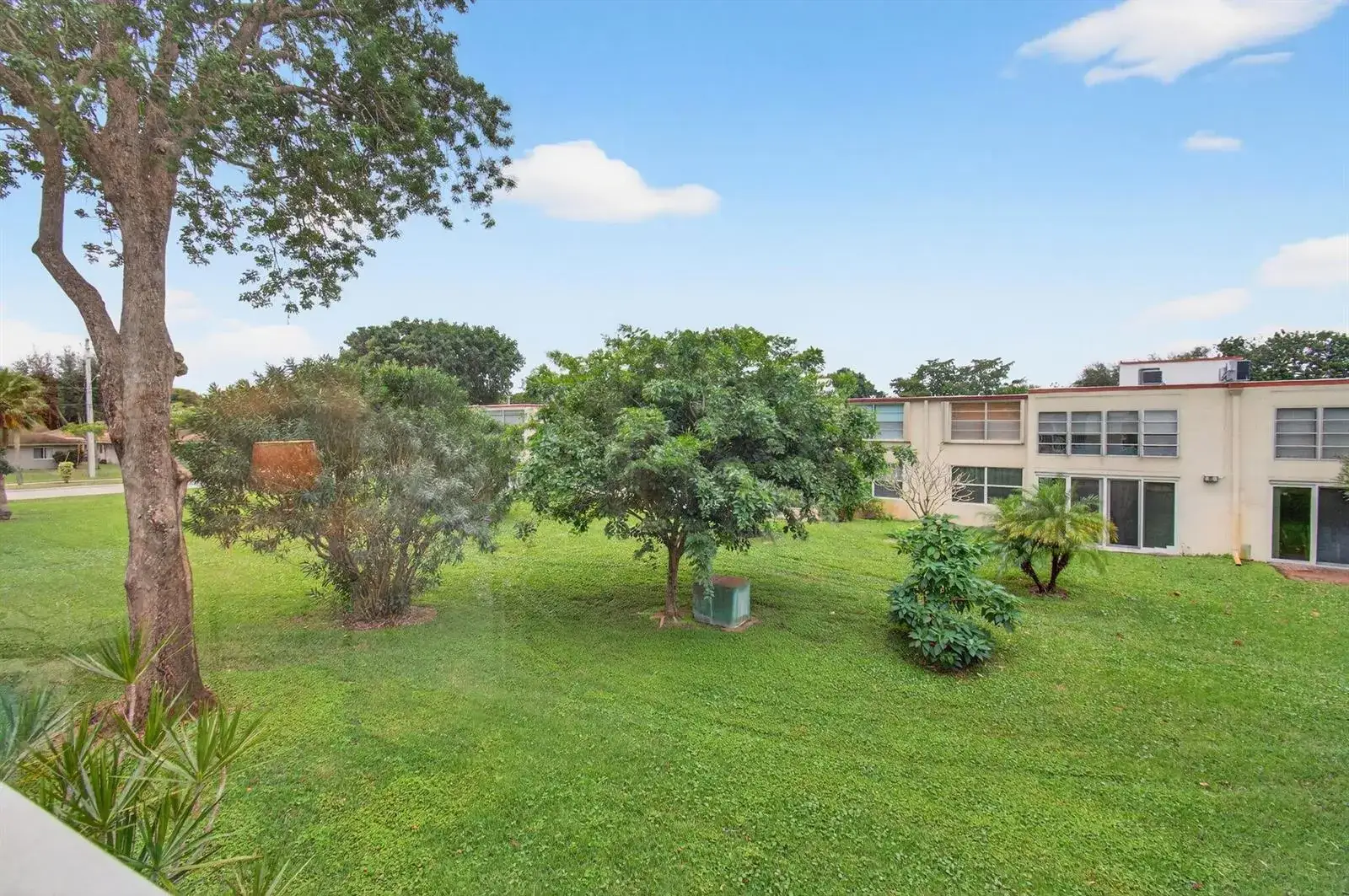 2 bedroom 2 bath Residential for sale at 10 Willowbrook # 205, Delray Beach FL 33446