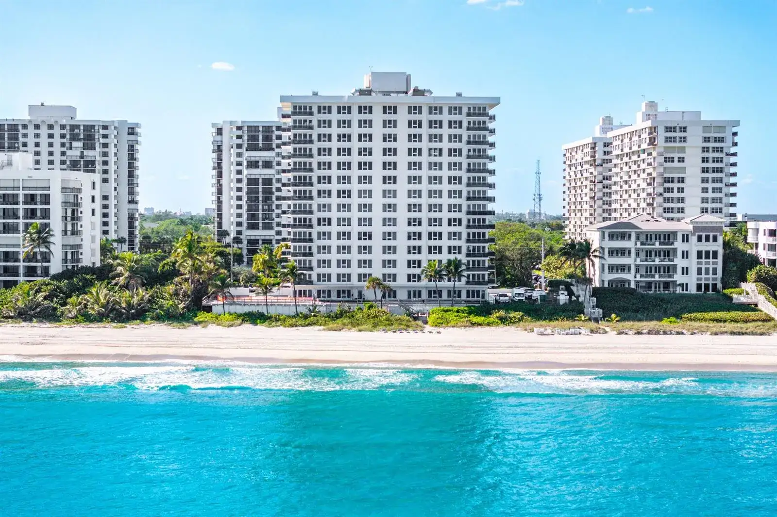 2 bedroom 2 bath Residential for sale at 2066 N Ocean Boulevard, Boca Raton FL 33431