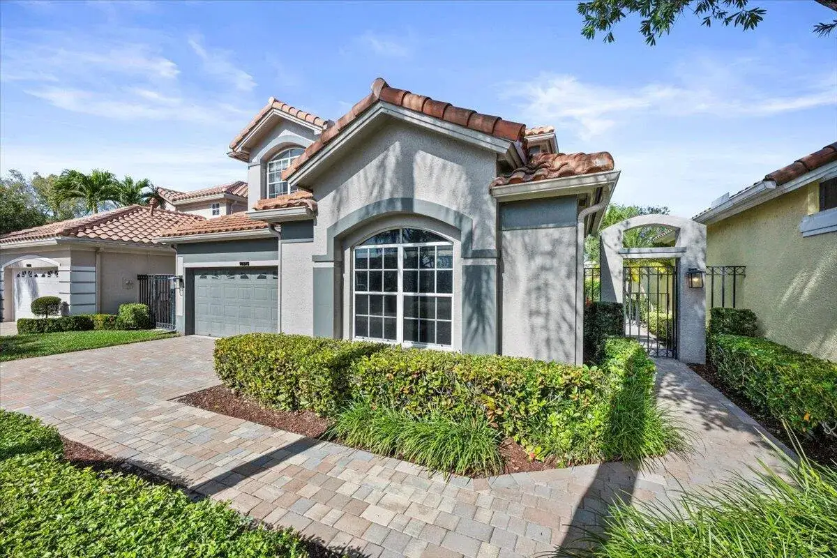 3 bedroom 3 bath Residential for sale at 10375 Osprey Trace, West Palm Beach FL 33412