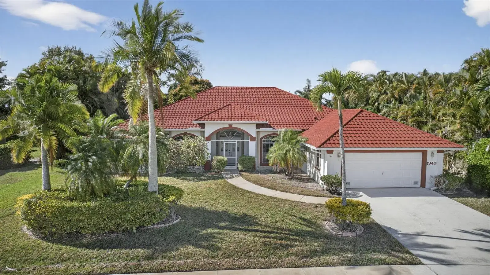 5 bedroom 3 bath Residential Lease for rent at 1940 S Club Drive, Wellington FL 33414