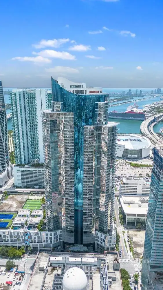 1 bath Residential for sale at 851 NE 1st Avenue # 306, Miami FL 33132