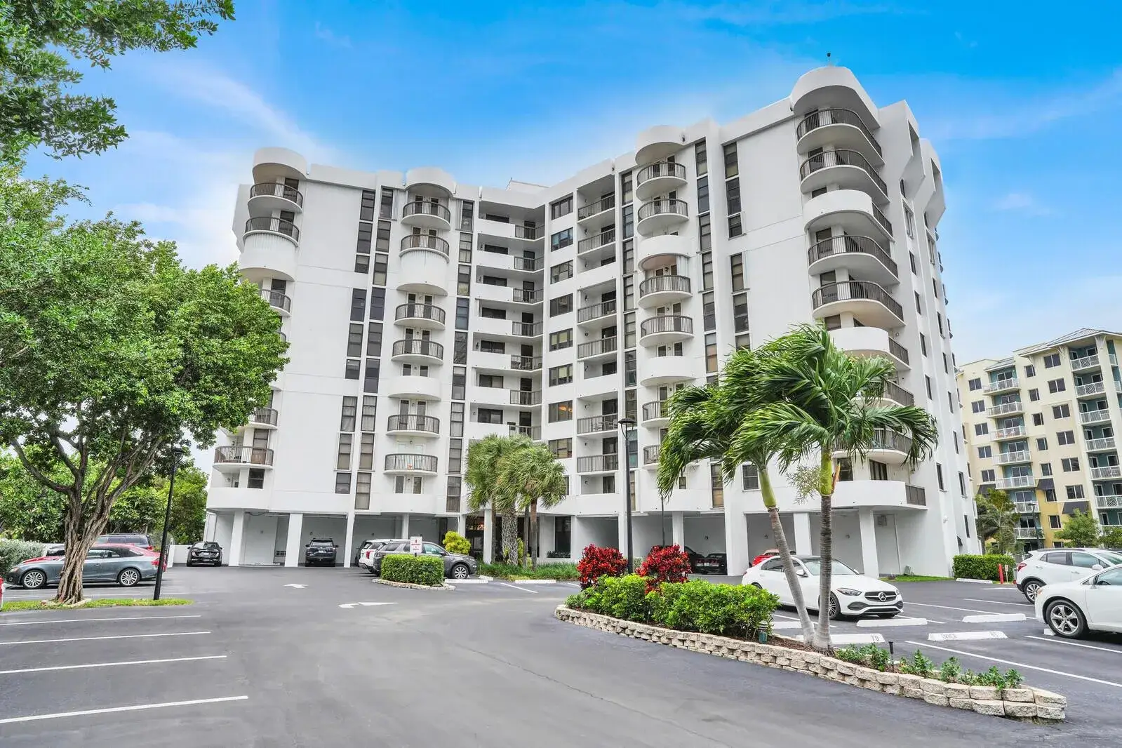 2 bedroom 2 bath Residential for sale at 1361 S Ocean Boulevard, Pompano Beach FL 33062