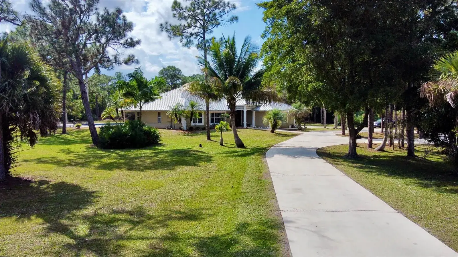 4 bedroom 2 bath Residential for sale at 2884 SE Ranch Acres Circle, Jupiter FL 33478