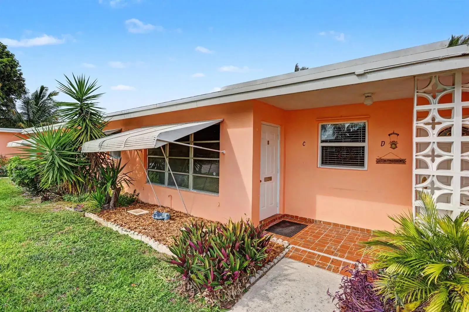 1 bedroom 1 bath Residential for sale at 275 South Boulevard # C, Boynton Beach FL 33435