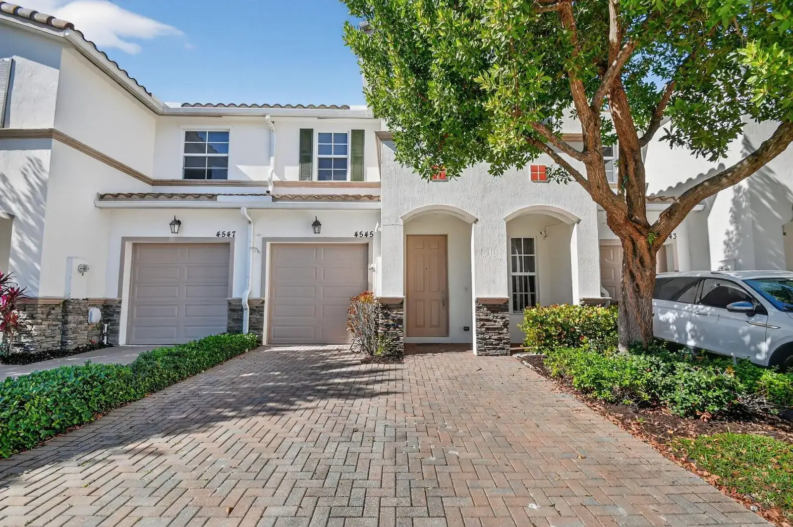 3 bedroom 2 bath Residential for sale at 4545 Tara Cove Way, West Palm Beach FL 33417