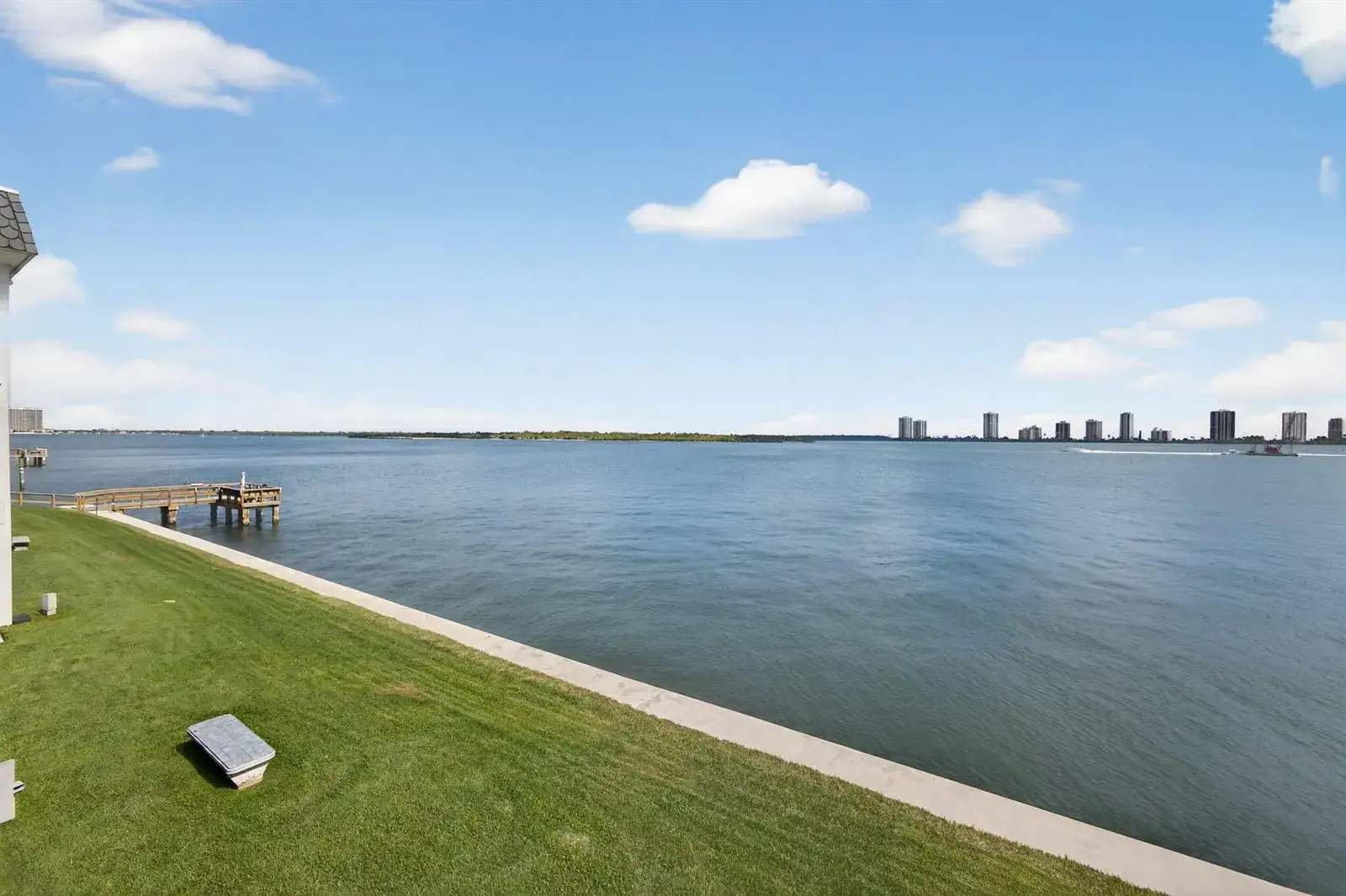 2 bedroom 2 bath Residential Lease for rent at 100 Shore Court # 208, North Palm Beach FL 33408