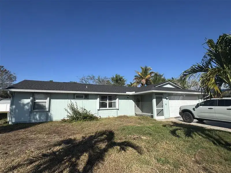 3 bedroom 2 bath Residential for sale at 607 SE Dean Terrace, Port St. Lucie FL 34984