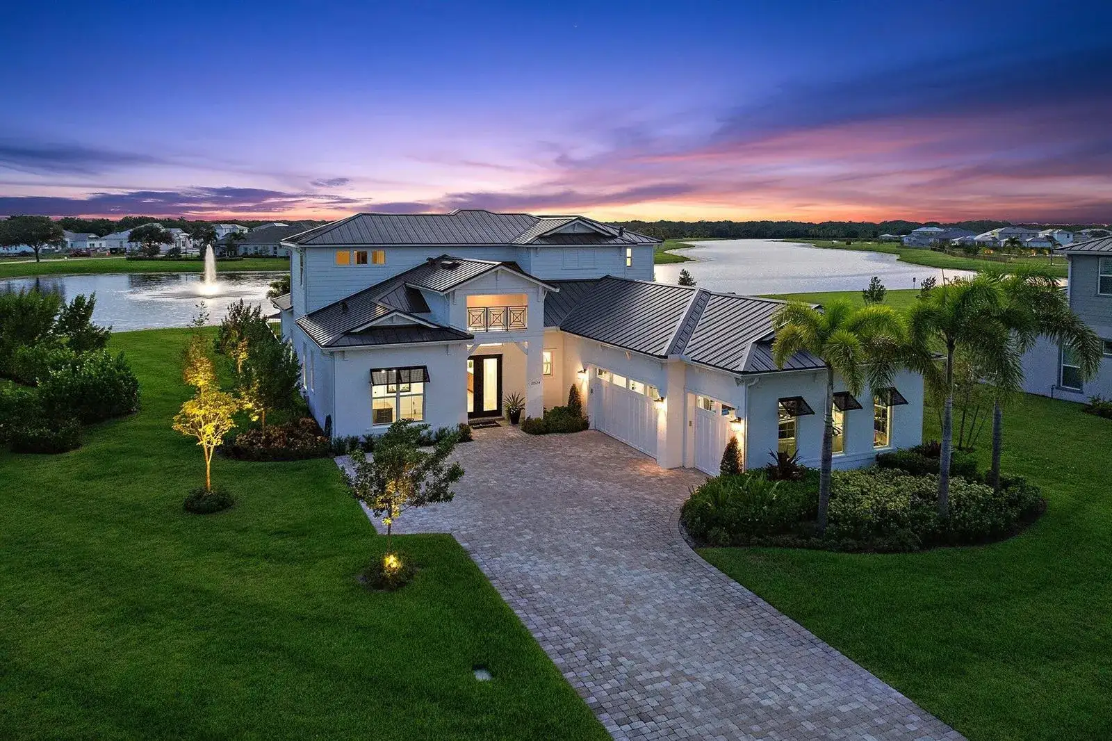 5 bedroom 5 bath Residential for sale at 20124 SE Bridgewater Drive, Jupiter FL 33458