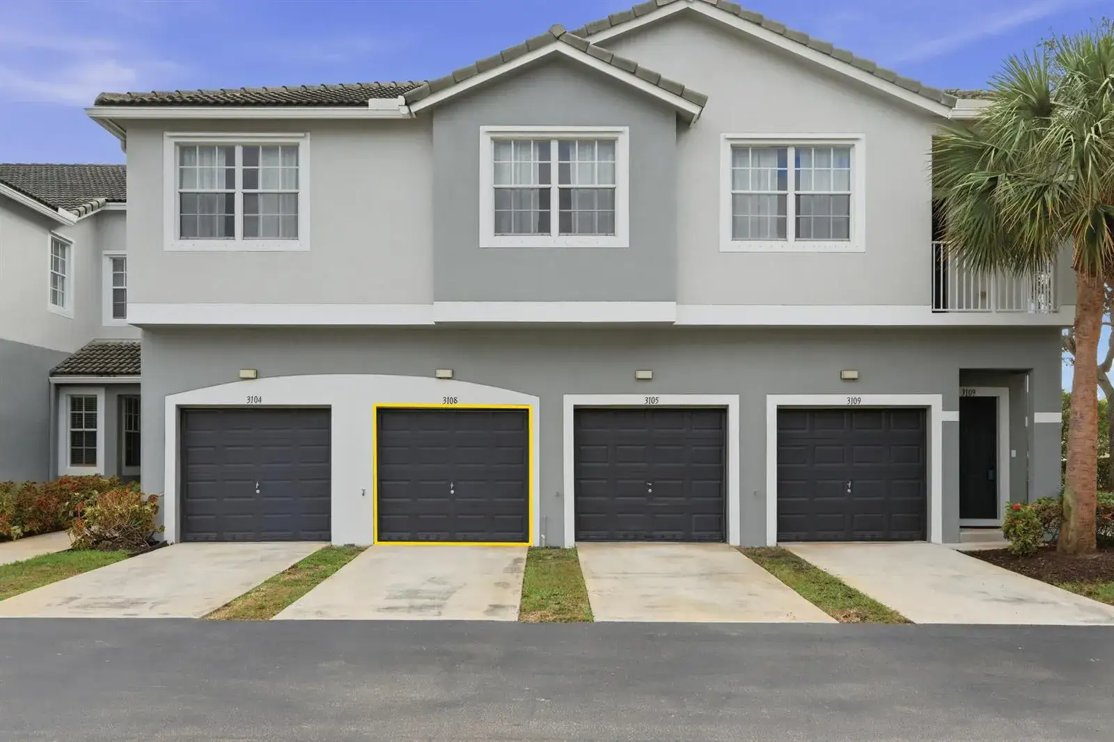 3 bedroom 2 bath Residential for sale at 3108 Grandiflora Drive, FL 33467
