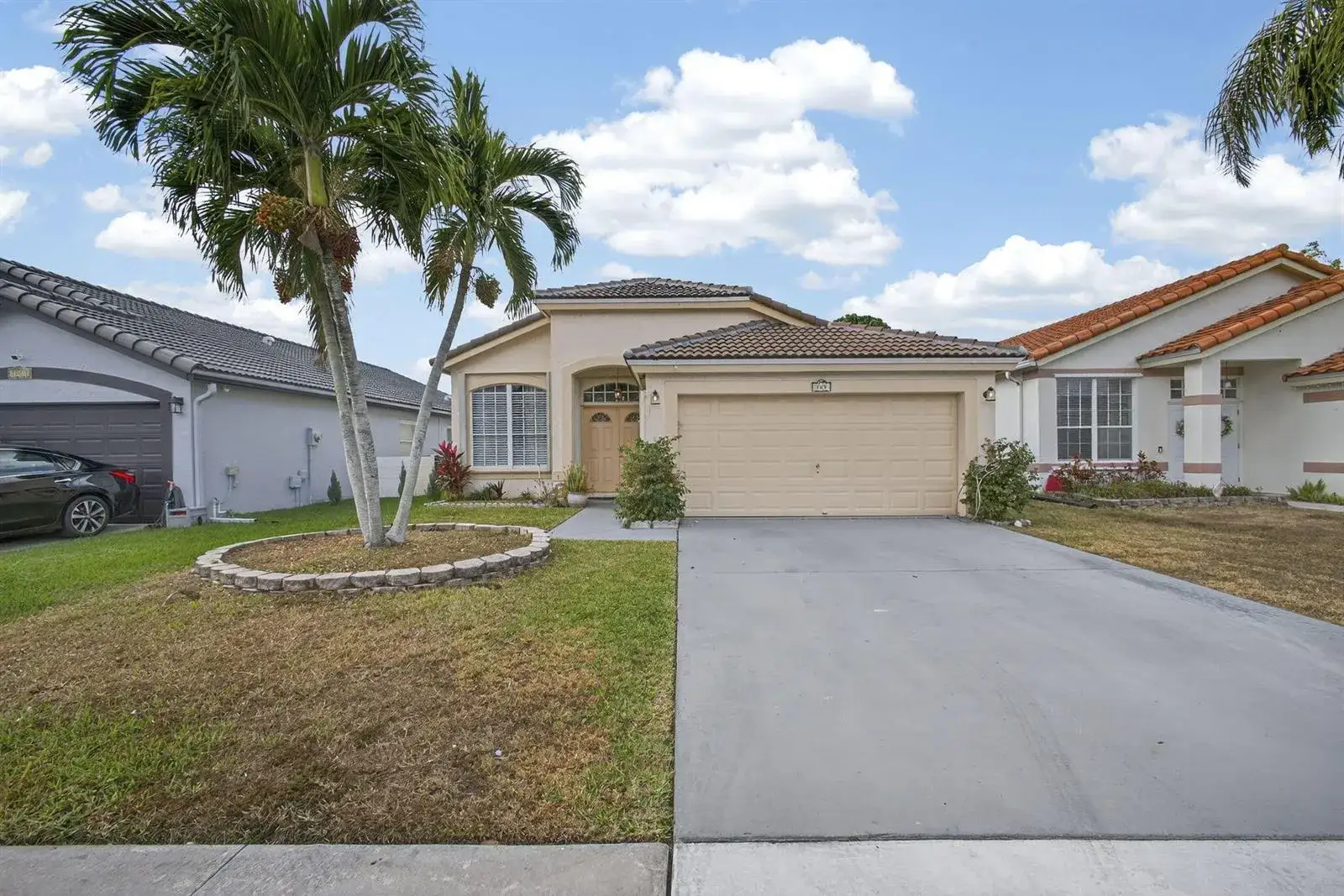 3 bedroom 2 bath Residential for sale at 765 Lake Wellington Drive, Wellington FL 33414