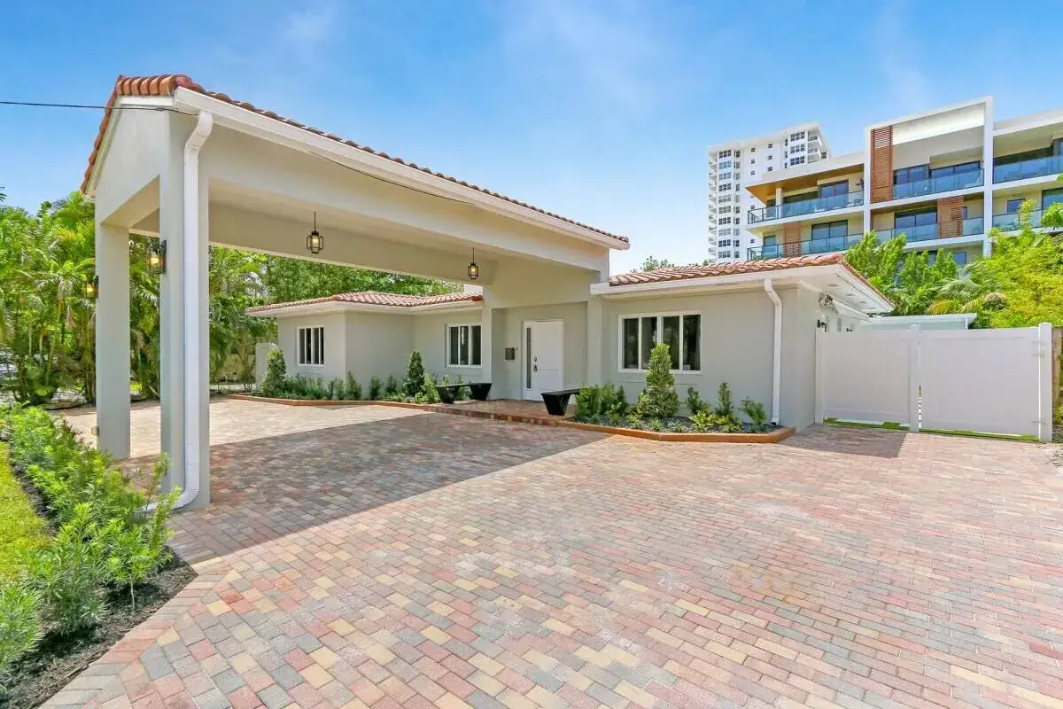 3 bedroom 3 bath Residential for sale at 3025 Center Avenue, Fort Lauderdale FL 33308