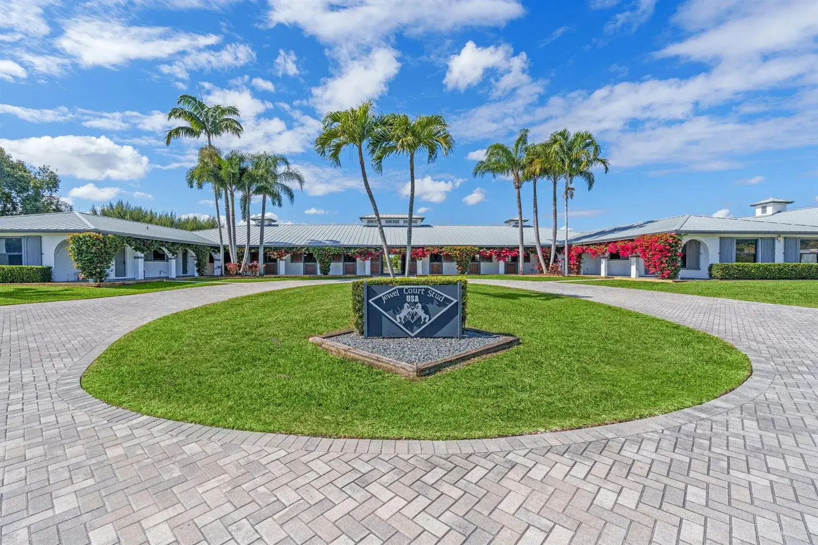 4 bedroom 6 bath Residential for sale at 13155 Southfields Road, Wellington FL 33414