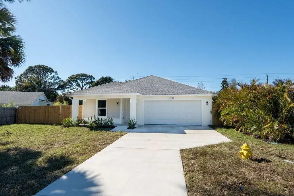 5232 SE 55th Terrace, Stuart FL 34997