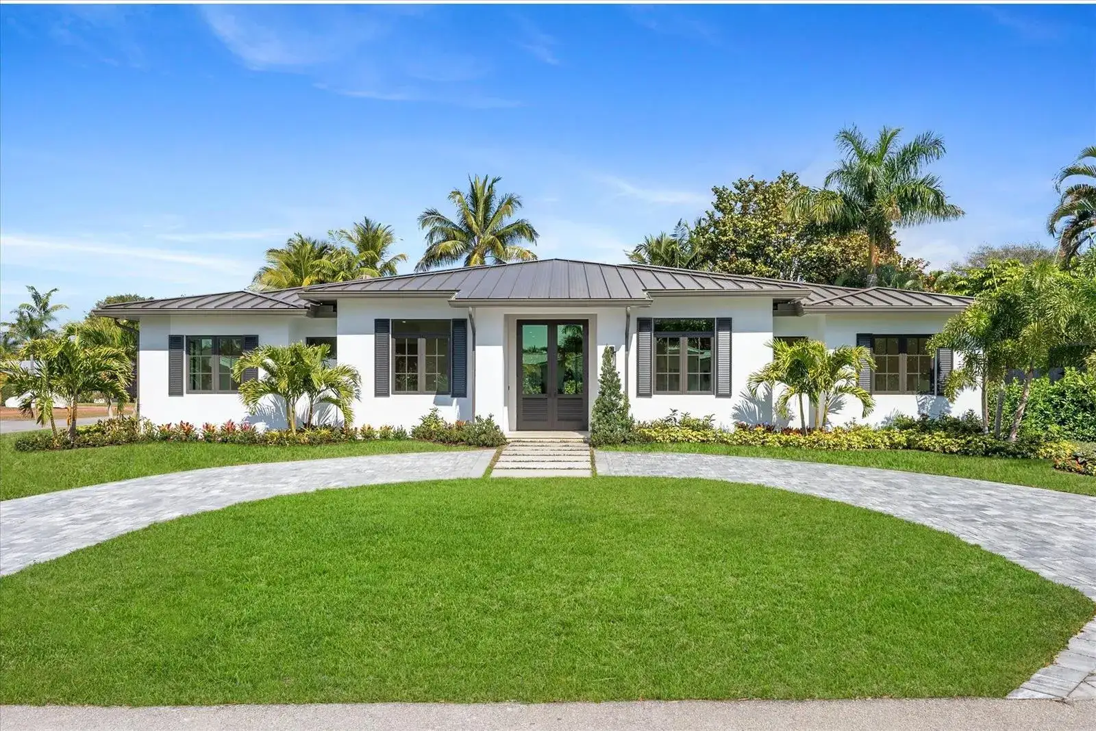 5 bedroom 4 bath Residential for sale at 715 Mission Hill Road, Boynton Beach FL 33435