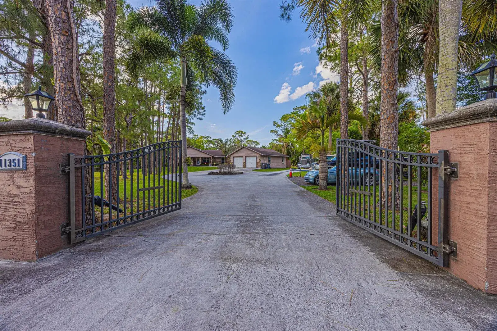 4 bedroom 4 bath Residential for sale at 11351 Mellow Court, Royal Palm Beach FL 33411