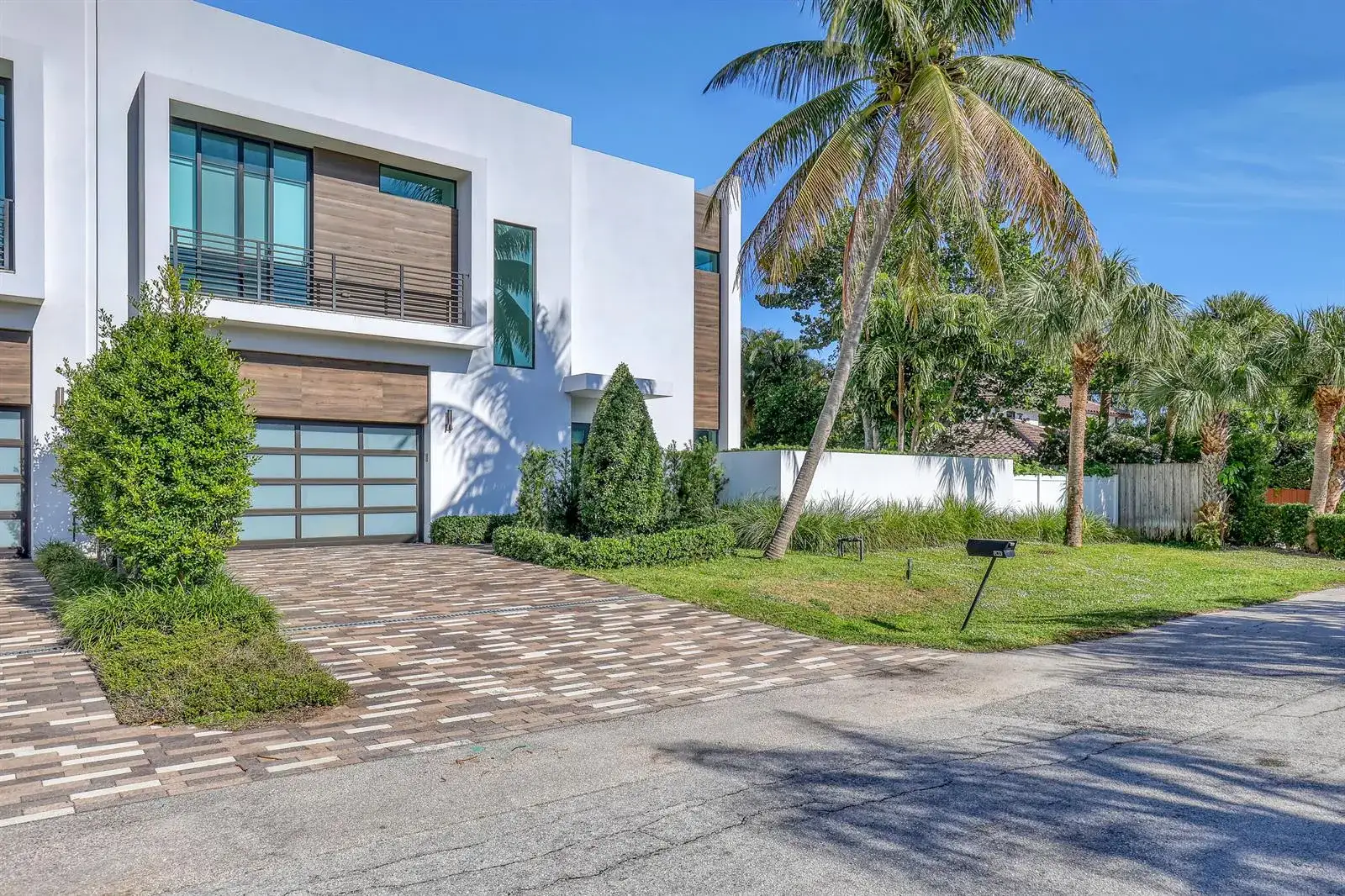 3 bedroom 3 bath Residential Lease for rent at 703 NE 5th Street, Delray Beach FL 33483