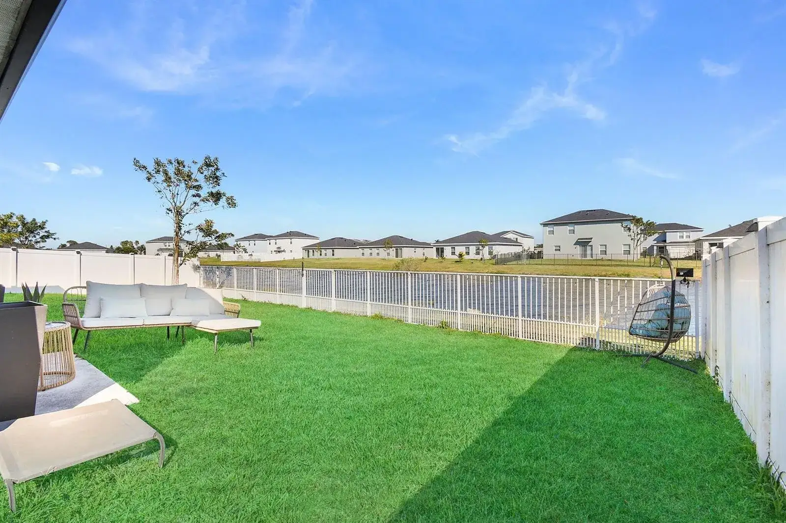 4 bedroom 2 bath Residential for sale at 113 Dabou Loop, Belle Glade FL 33430