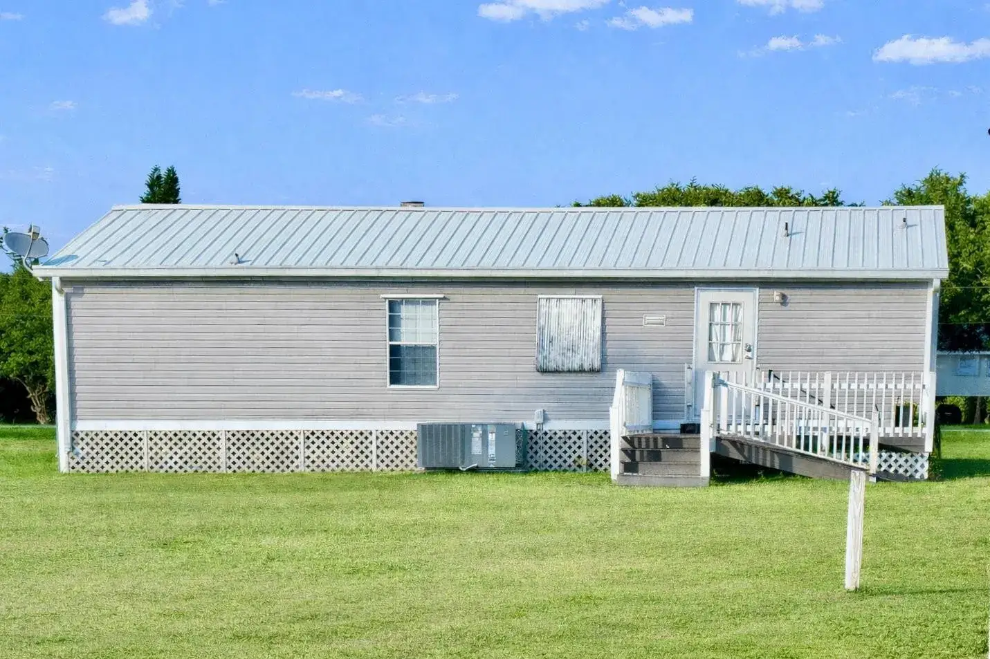 3 bedroom 2 bath Residential for sale at 19720 NW 94th Drive, Okeechobee FL 34972