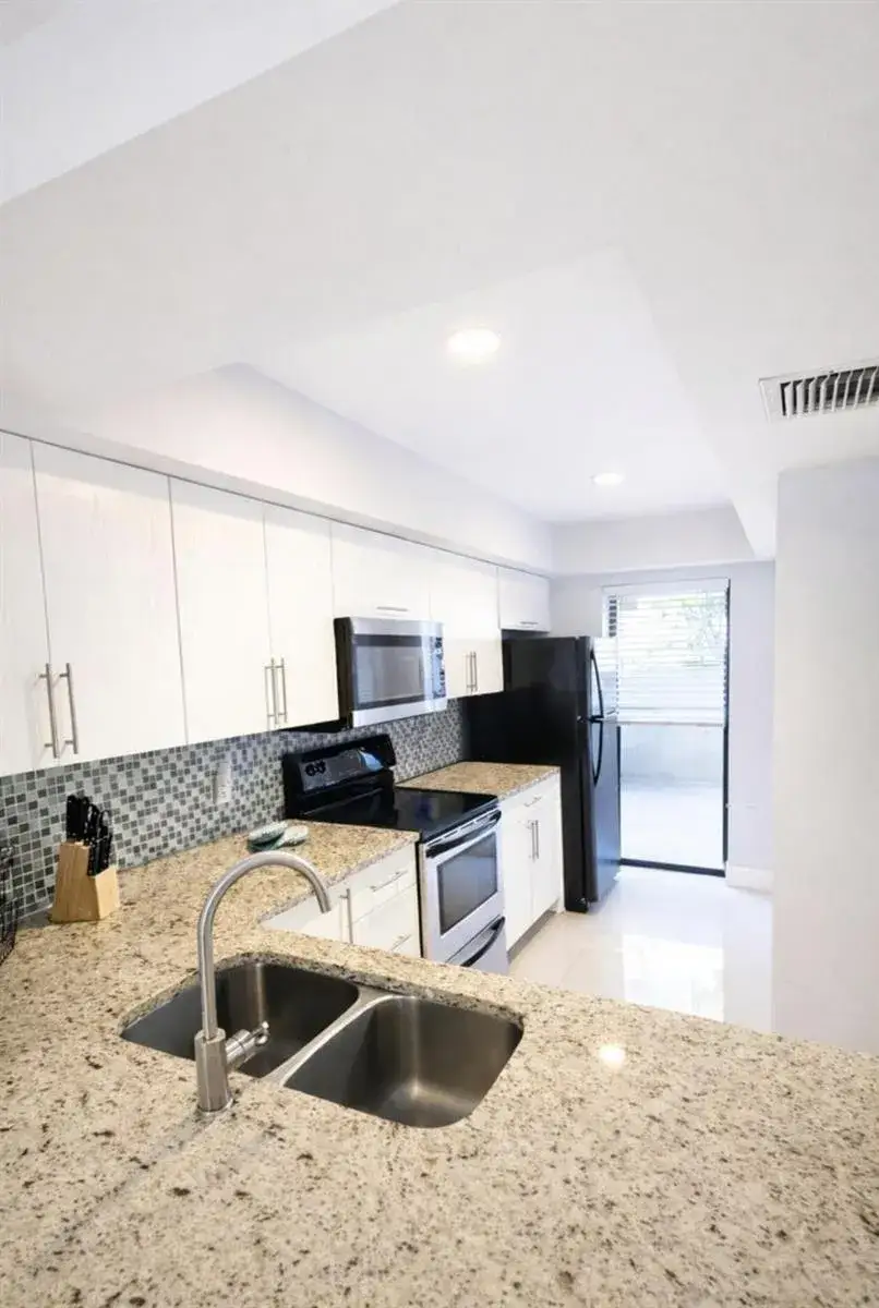 2 bedroom 2 bath Residential for sale at 11596 NW 45th Street # 4, Coral Springs FL 33065