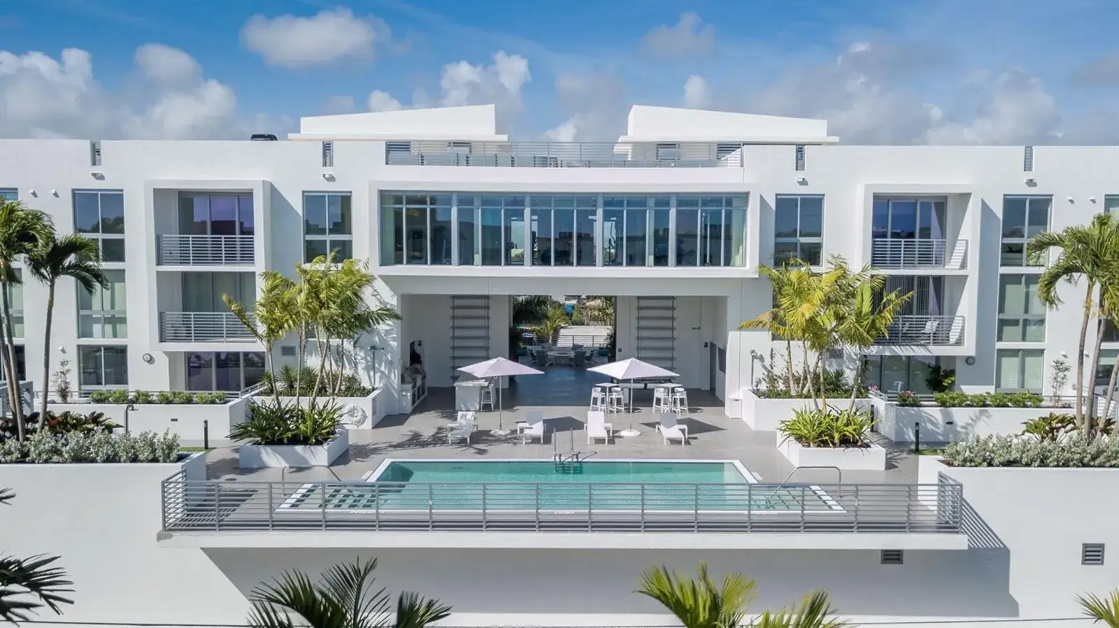 1 bedroom 1 bath Residential for sale at 111 SE 1st Avenue # 218, Delray Beach FL 33444