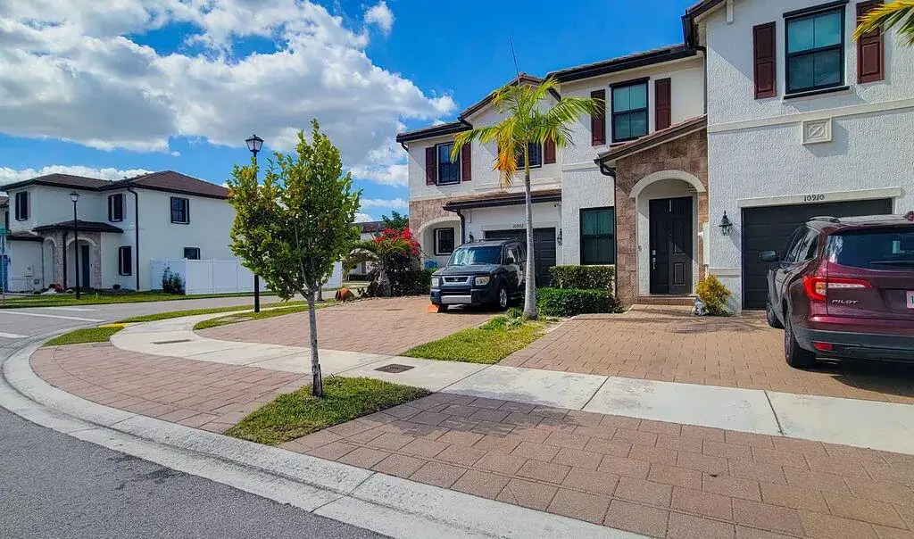 3 bedroom 2 bath Residential for sale at 10902 W 33rd Way, Hialeah FL 33018