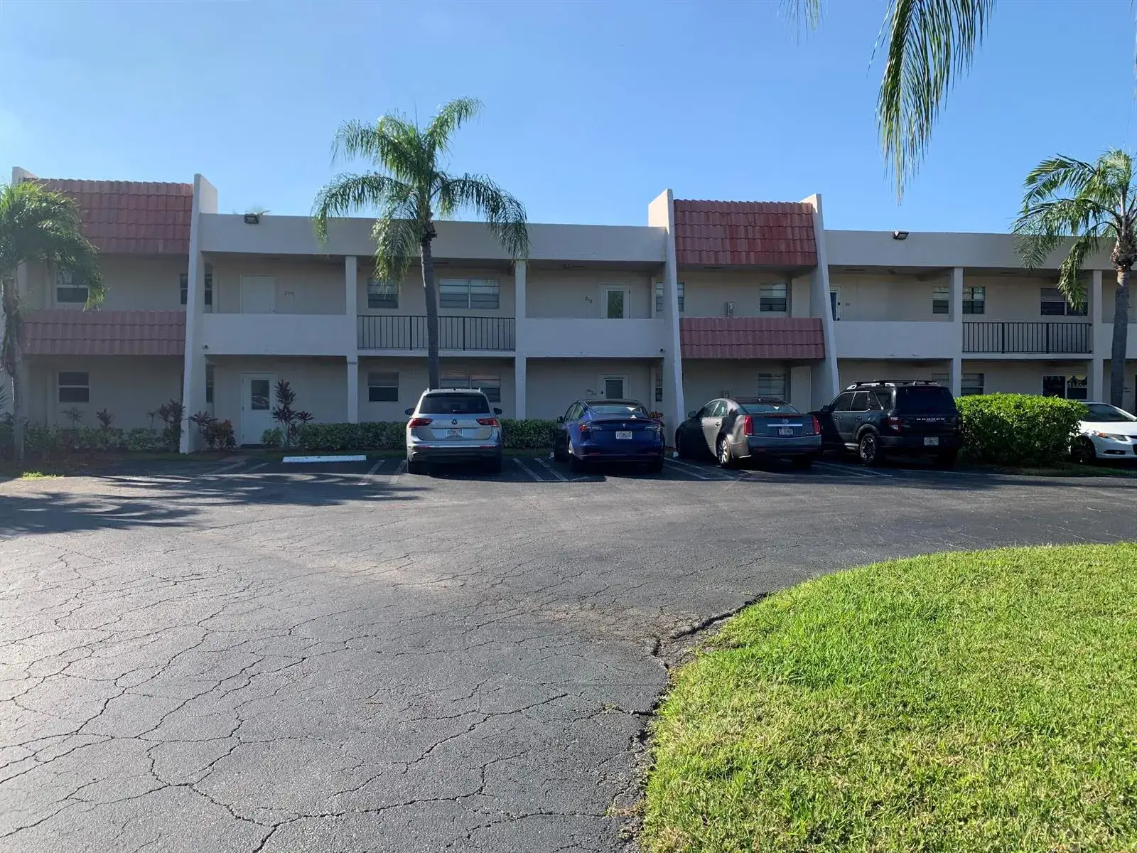 1 bedroom 1 bath Residential Lease for rent at 2500 Fiore Way # 109, Delray Beach FL 33445