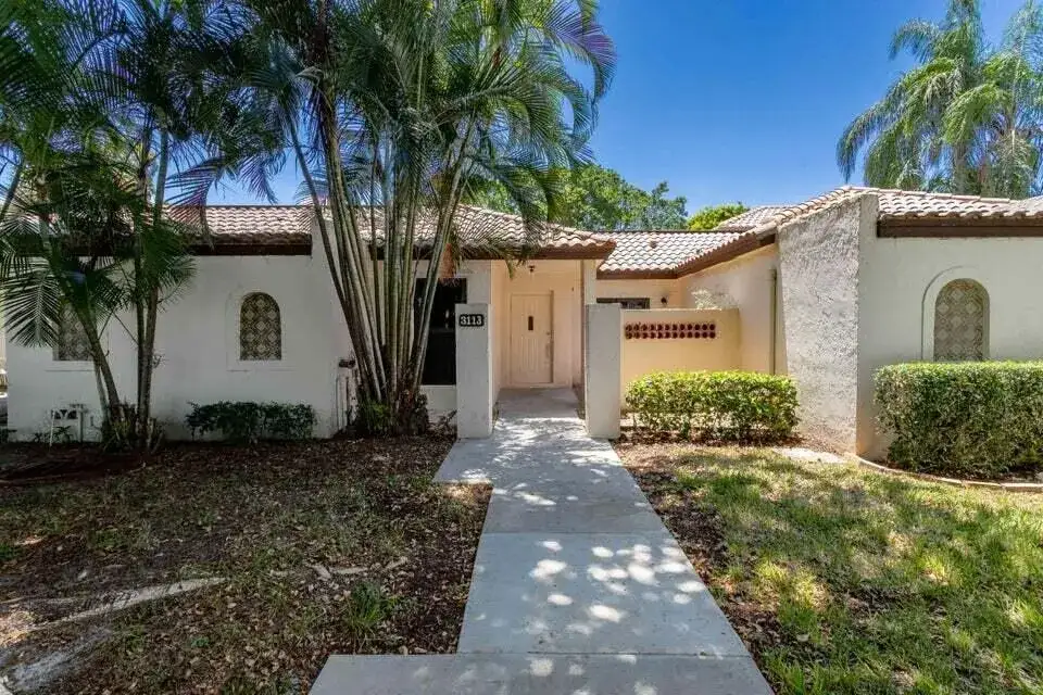 2 bedroom 2 bath Residential for sale at 3113 Kingswood Terrace, Boca Raton FL 33431