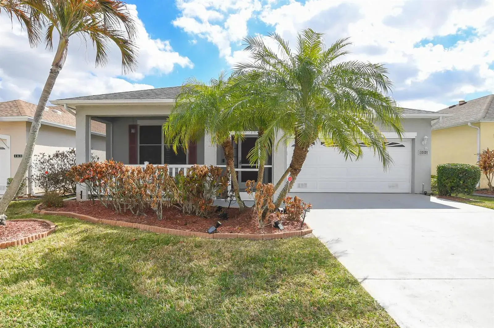 2 bedroom 2 bath Residential for sale at 569 NW Cortina Lane, Port St. Lucie FL 34986