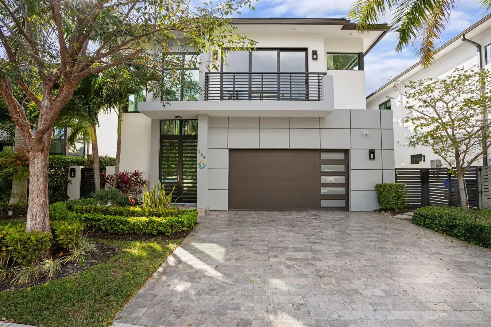 4 bedroom 4 bath Residential for sale at 764 Lake Trail, Delray Beach FL 33483