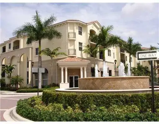 2 bedroom 2 bath Residential for sale at 3 Renaissance Way # 204, Boynton Beach FL 33426