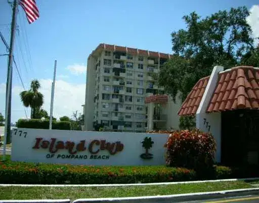 1 bedroom 1 bath Residential for sale at 777 S Federal Highway, Pompano Beach FL 33062