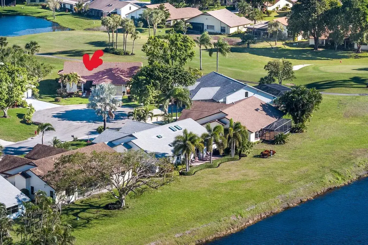 2 bedroom 3 bath Residential for sale at 5722 Willow Creek Lane, Delray Beach FL 33484