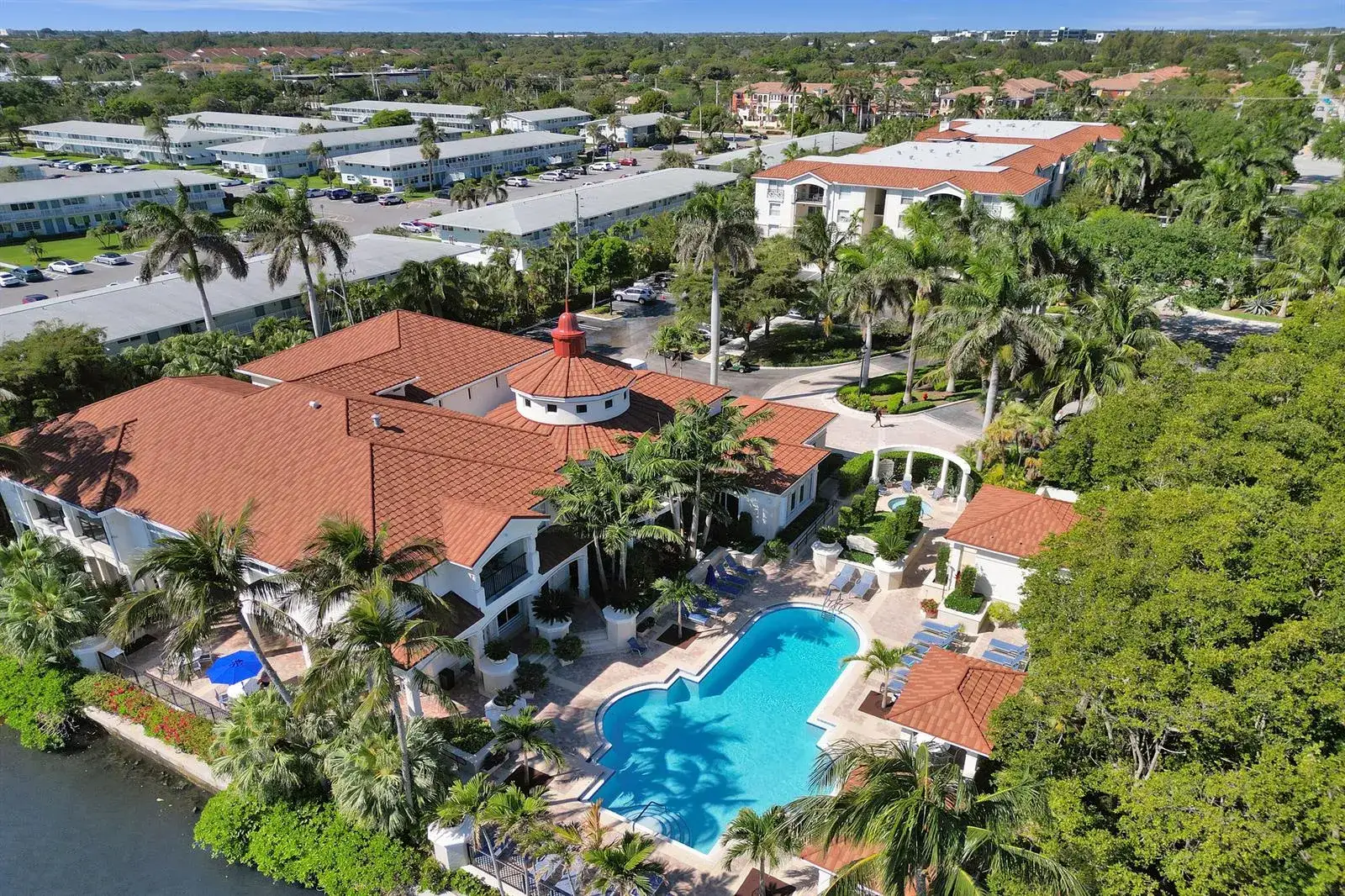 2 bedroom 2 bath Residential for sale at 2113 Tuscany Way, Boynton Beach FL 33435