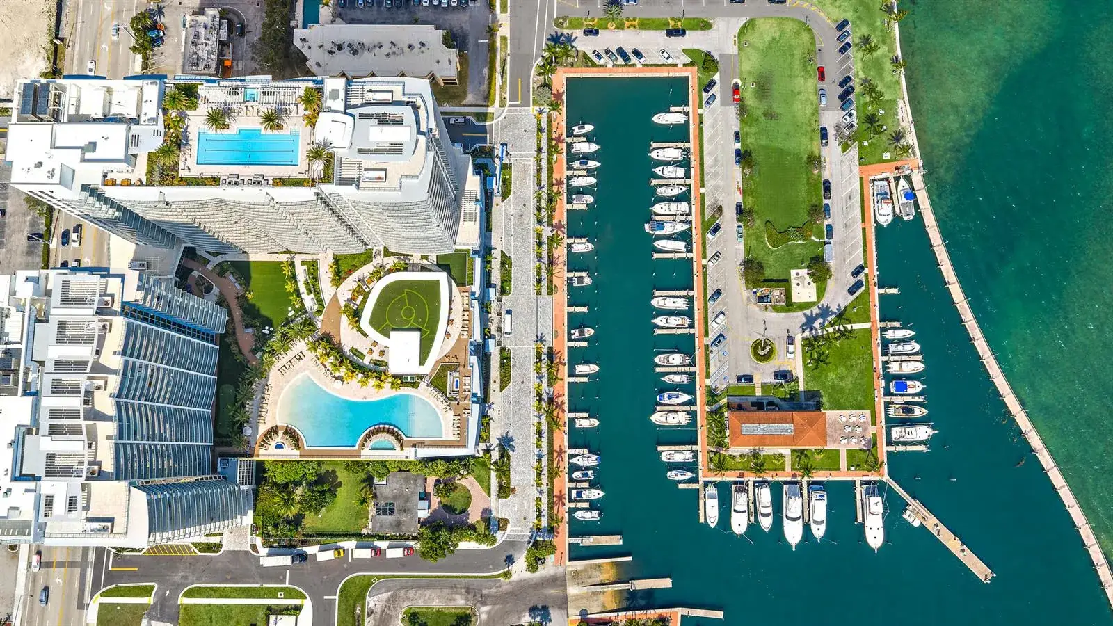 2 bedroom 2 bath Residential for sale at 220 Lake Shore Drive # 1521, Lake Park FL 33403