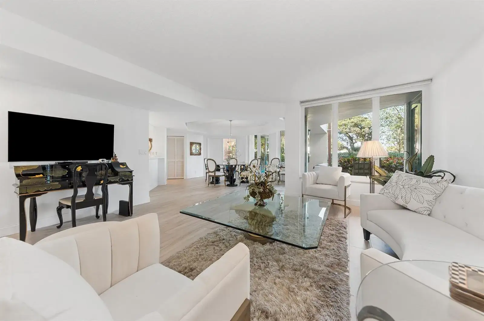 2 bedroom 2 bath Residential for sale at 100 SE 5th Avenue # 102, Boca Raton FL 33432