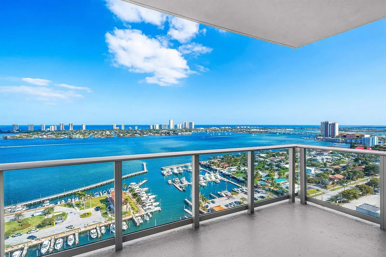 220 Lake Shore Drive # 2202, Lake Park FL 33403