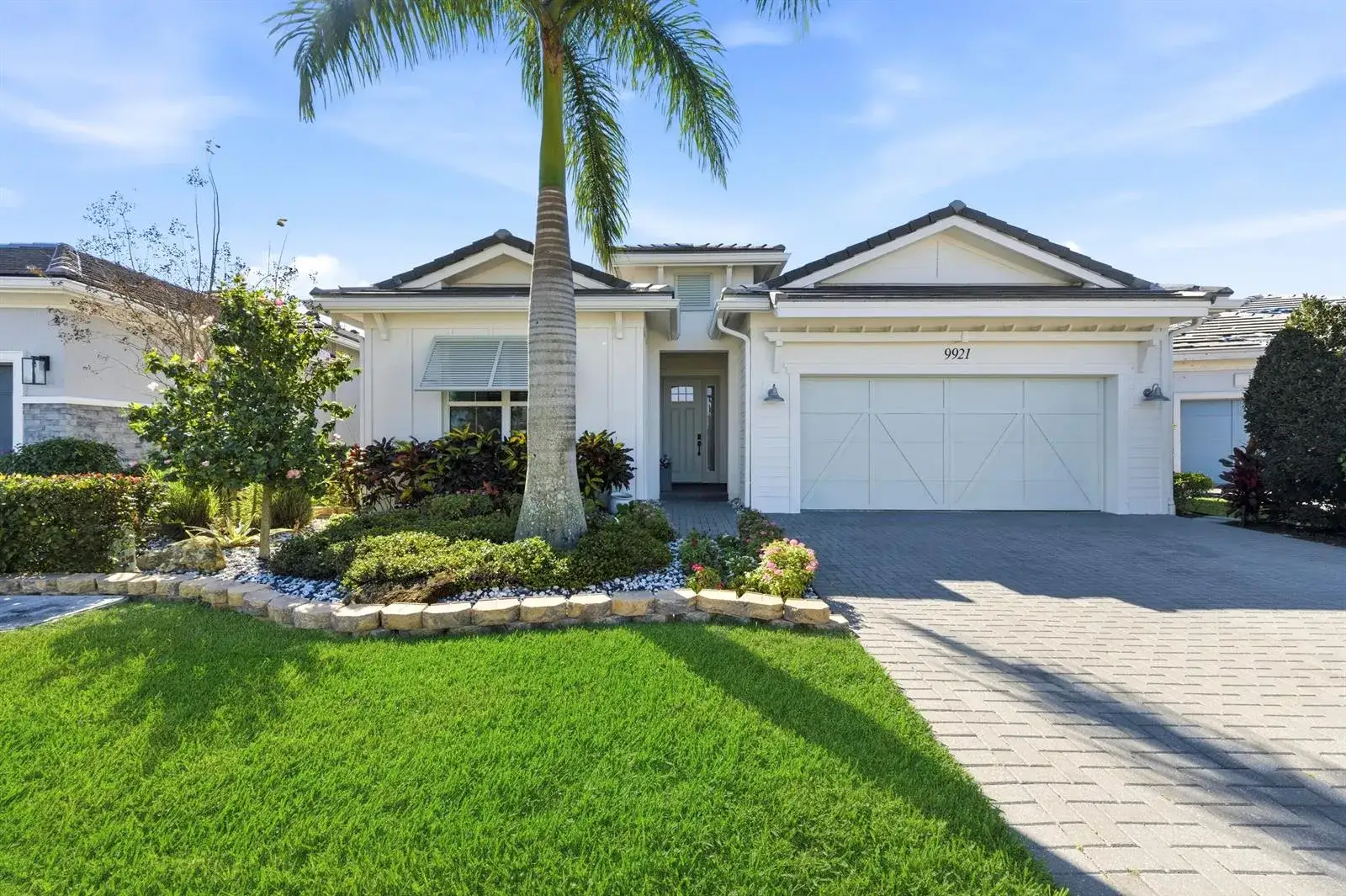 3 bedroom 2 bath Residential for sale at 9921 Regency Way, Palm Beach Gardens FL 33412