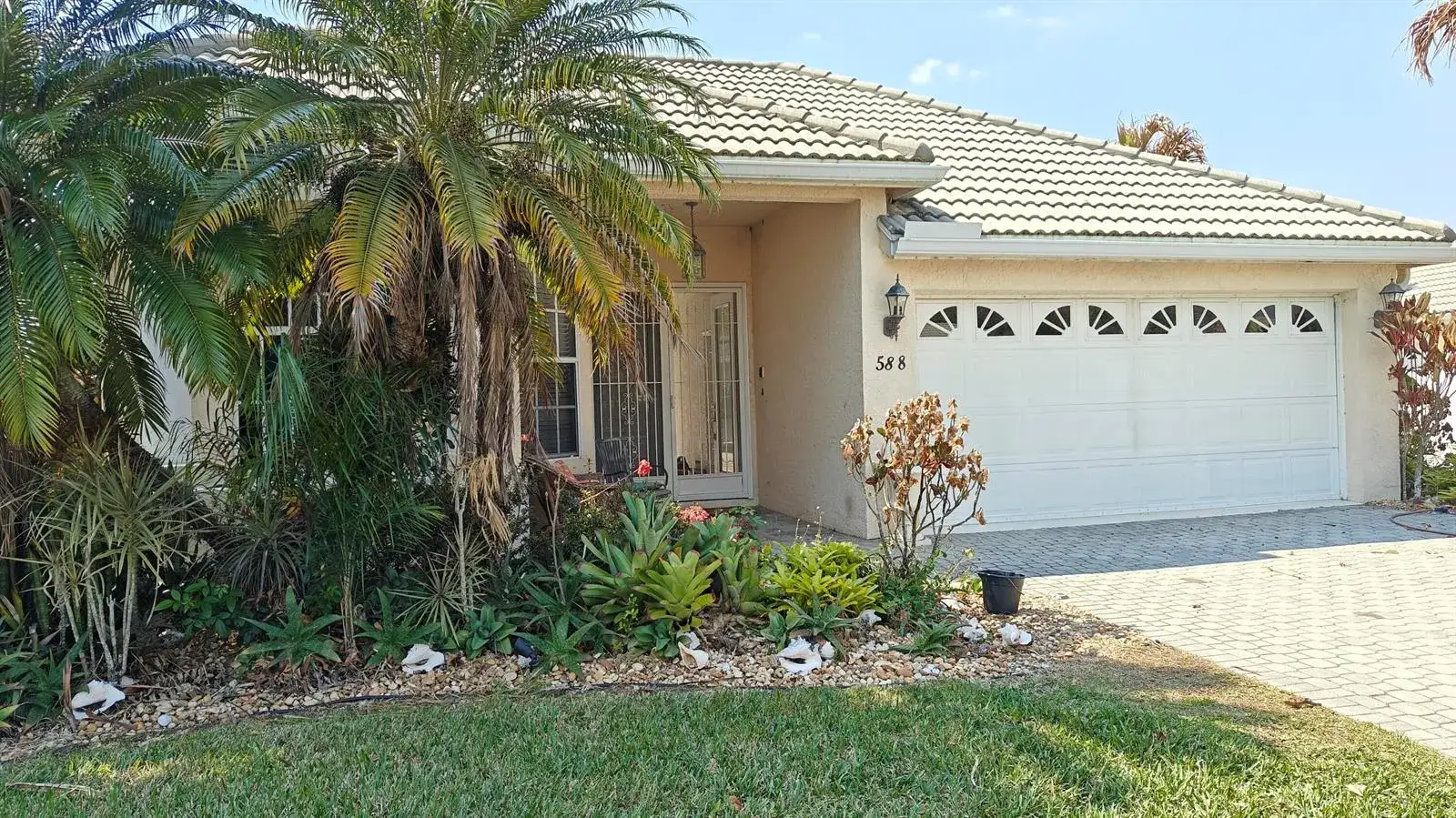 3 bedroom 3 bath Residential for sale at 588 SW Saint Johns Bay, Port St. Lucie FL 34986