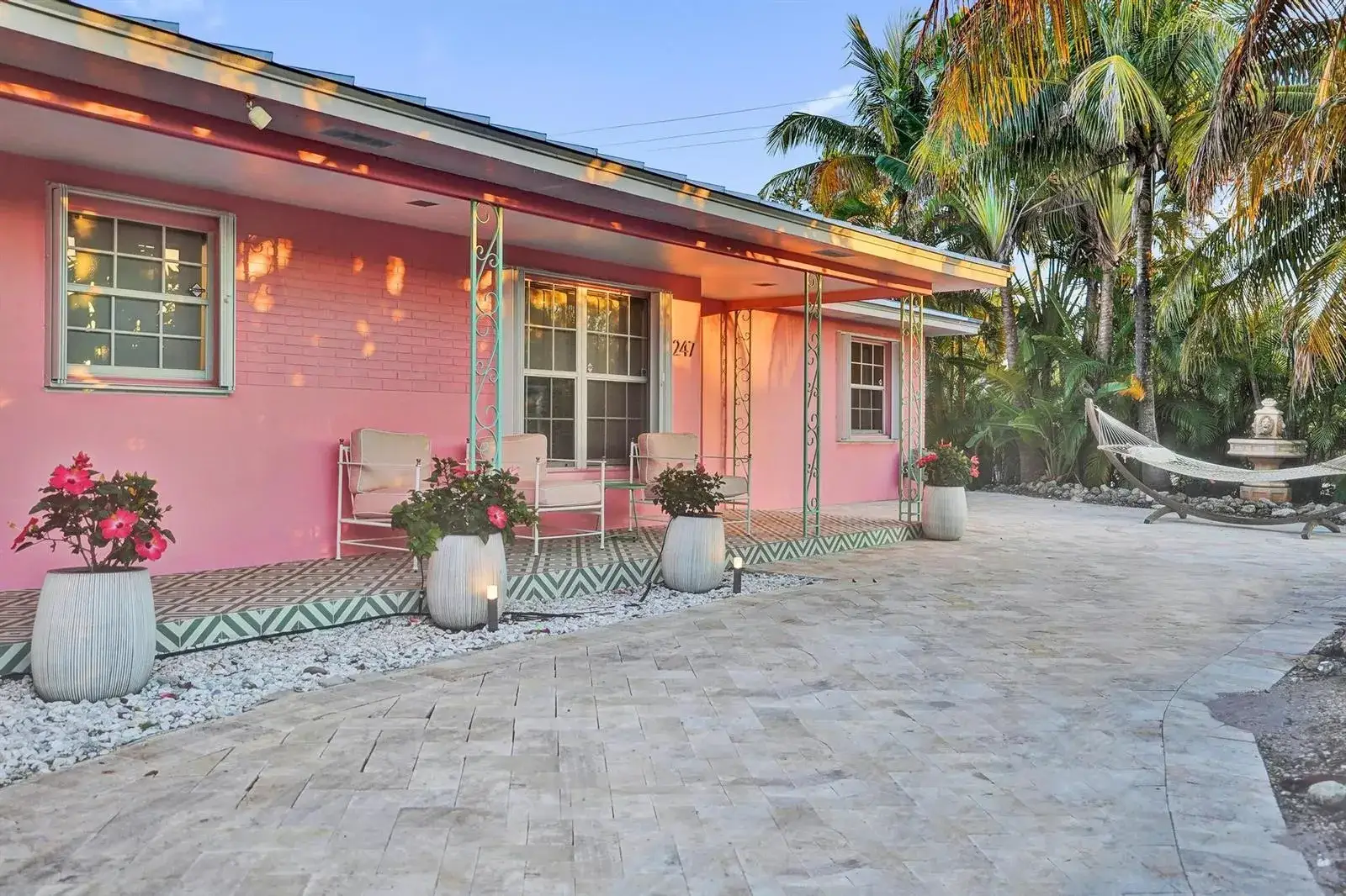 3 bedroom 2 bath Residential for sale at 247 SE 3rd Avenue, Delray Beach FL 33483