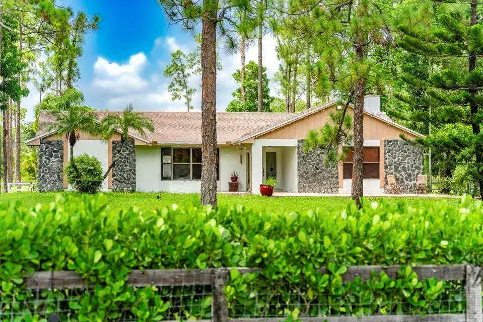 3 bedroom 2 bath Residential for sale at 15211 60th Place N, Loxahatchee FL 33470