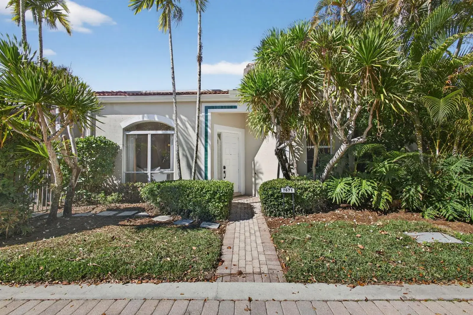 3 bedroom 2 bath Residential for sale at 7671 Dahlia Court, West Palm Beach FL 33412