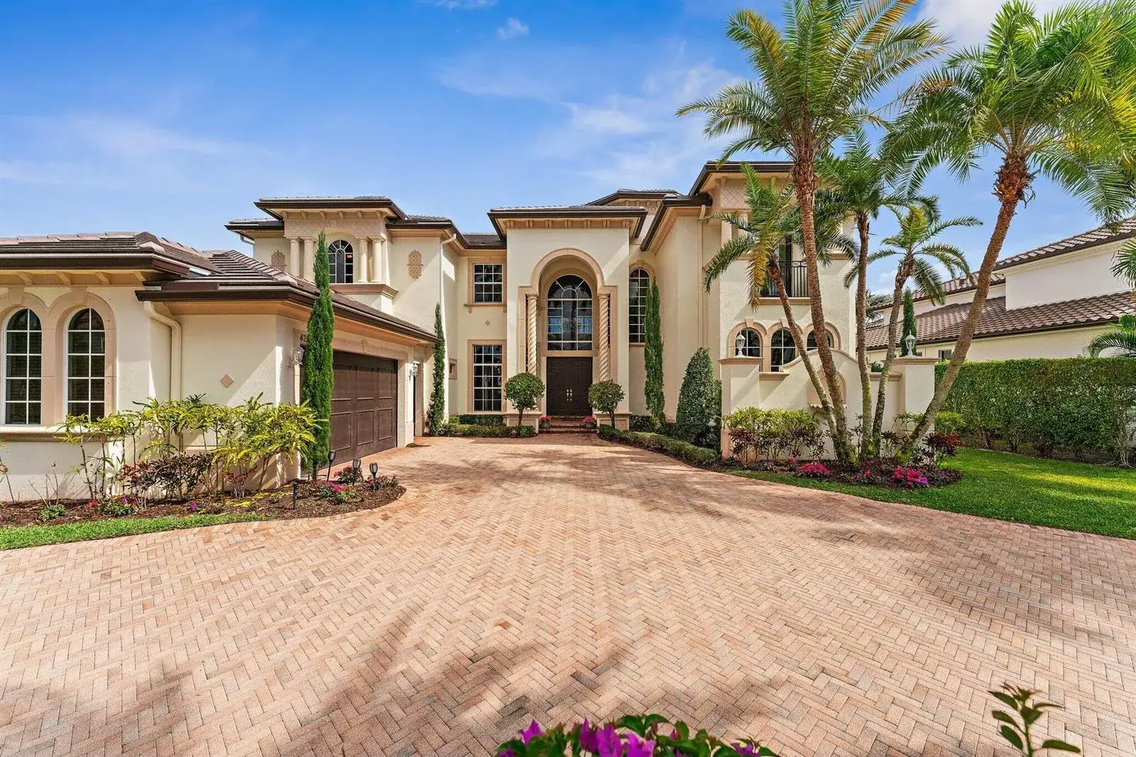5 bedroom 5 bath Residential for sale at 422 Savoie Drive, Palm Beach Gardens FL 33410