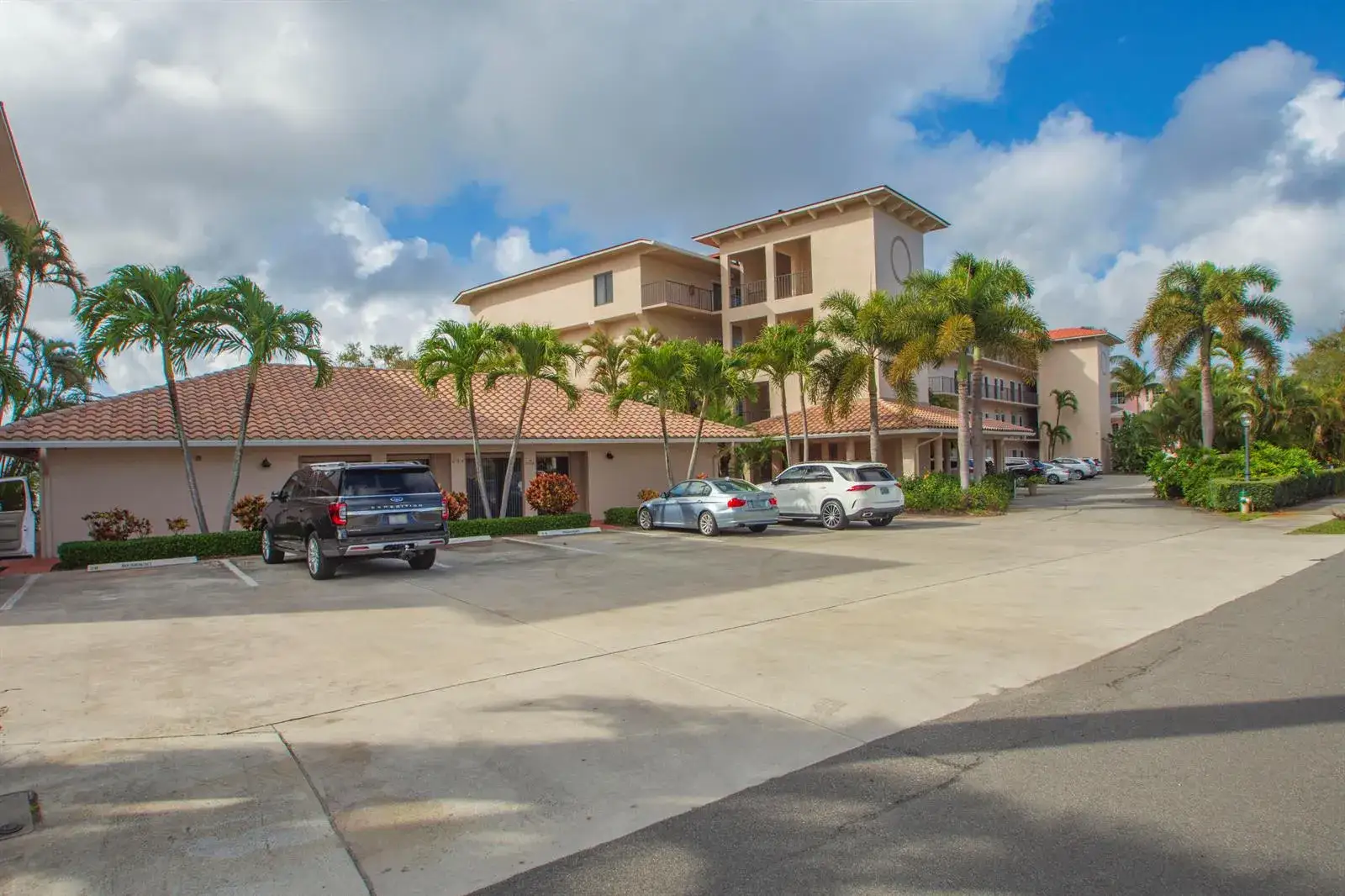 2 bedroom 2 bath Residential for sale at 624 SW St. Lucie Crescent # 206, Stuart FL 34994