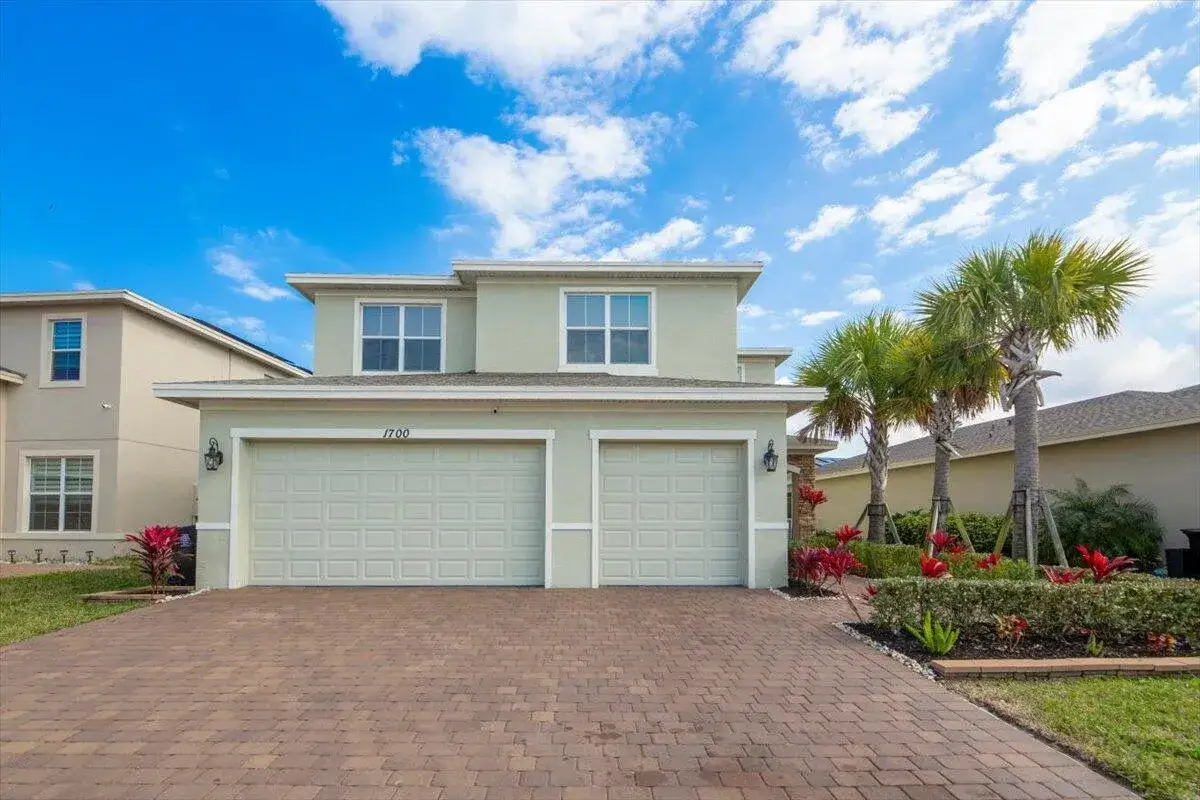 5 bedroom 3 bath Residential for sale at 1700 NW Vivanco Street, Port St. Lucie FL 34986
