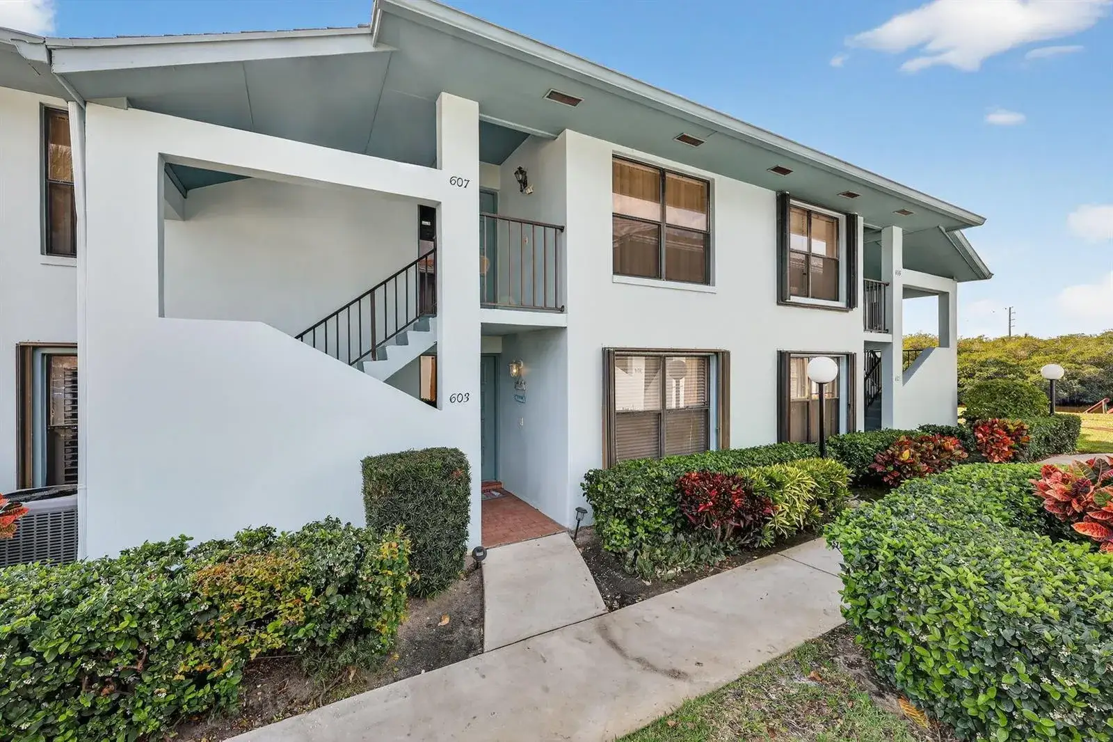 2 bedroom 2 bath Residential Lease for rent at 950 S Kanner Highway # 603, Stuart FL 34994